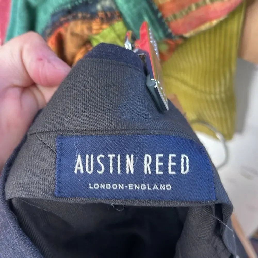 Austin Reed Super 100’s wool pleated dress trouser pants
